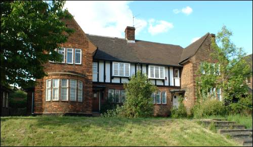 095-101 Lyttelton Road